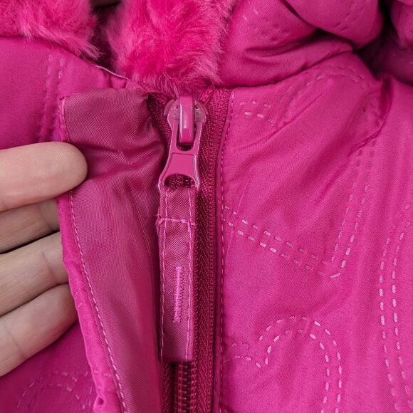 Rothschild Faux Fur Lined Quilted Snowsuit Stitched‎ Heart Puffer Baby 6-9 Mos - Picture 7 of 8